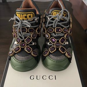 SOLD!!!!!!Gucci flashtrek sneakers